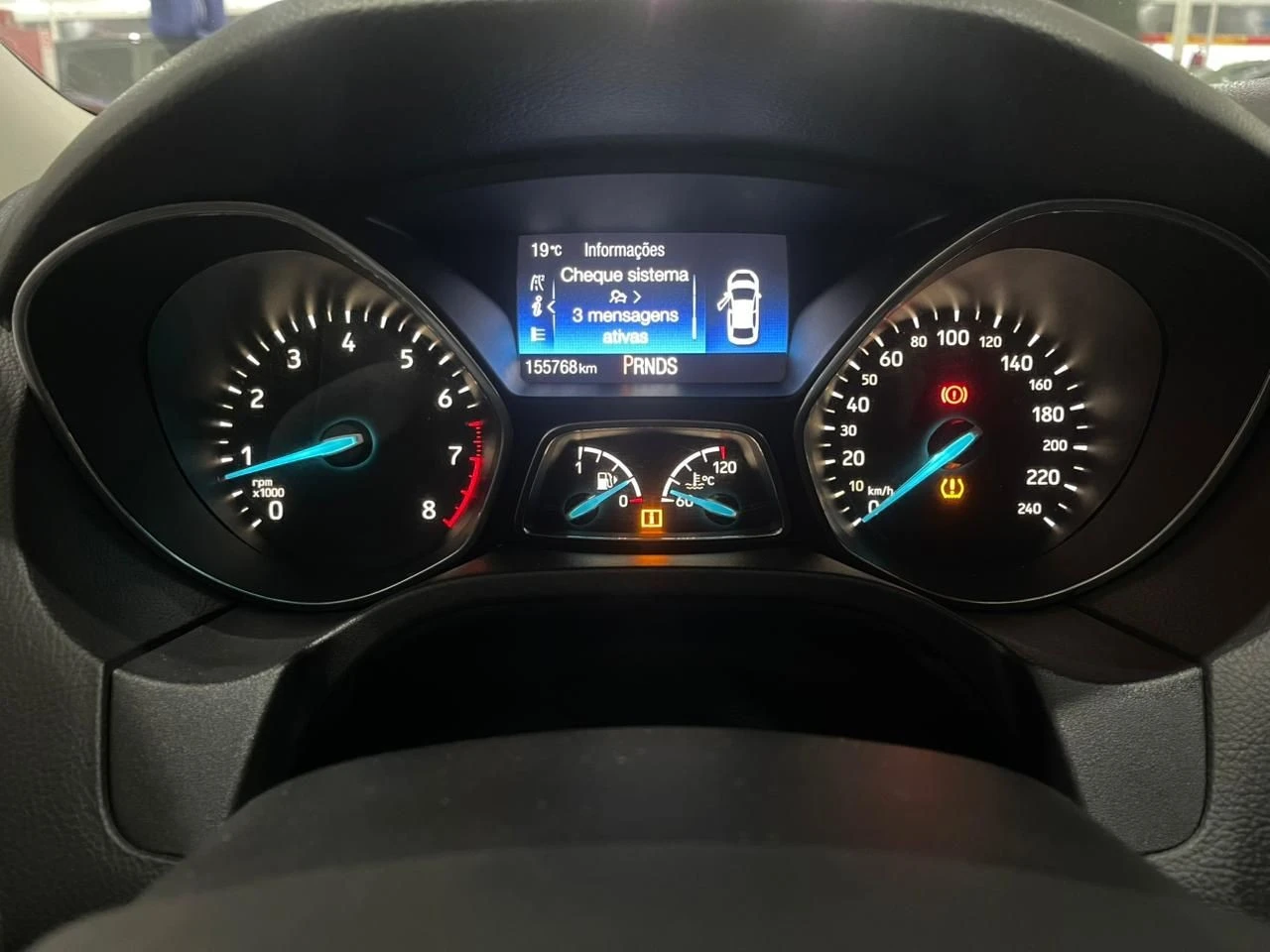 FOCUS 2.0 TITANIUM SEDAN 16V