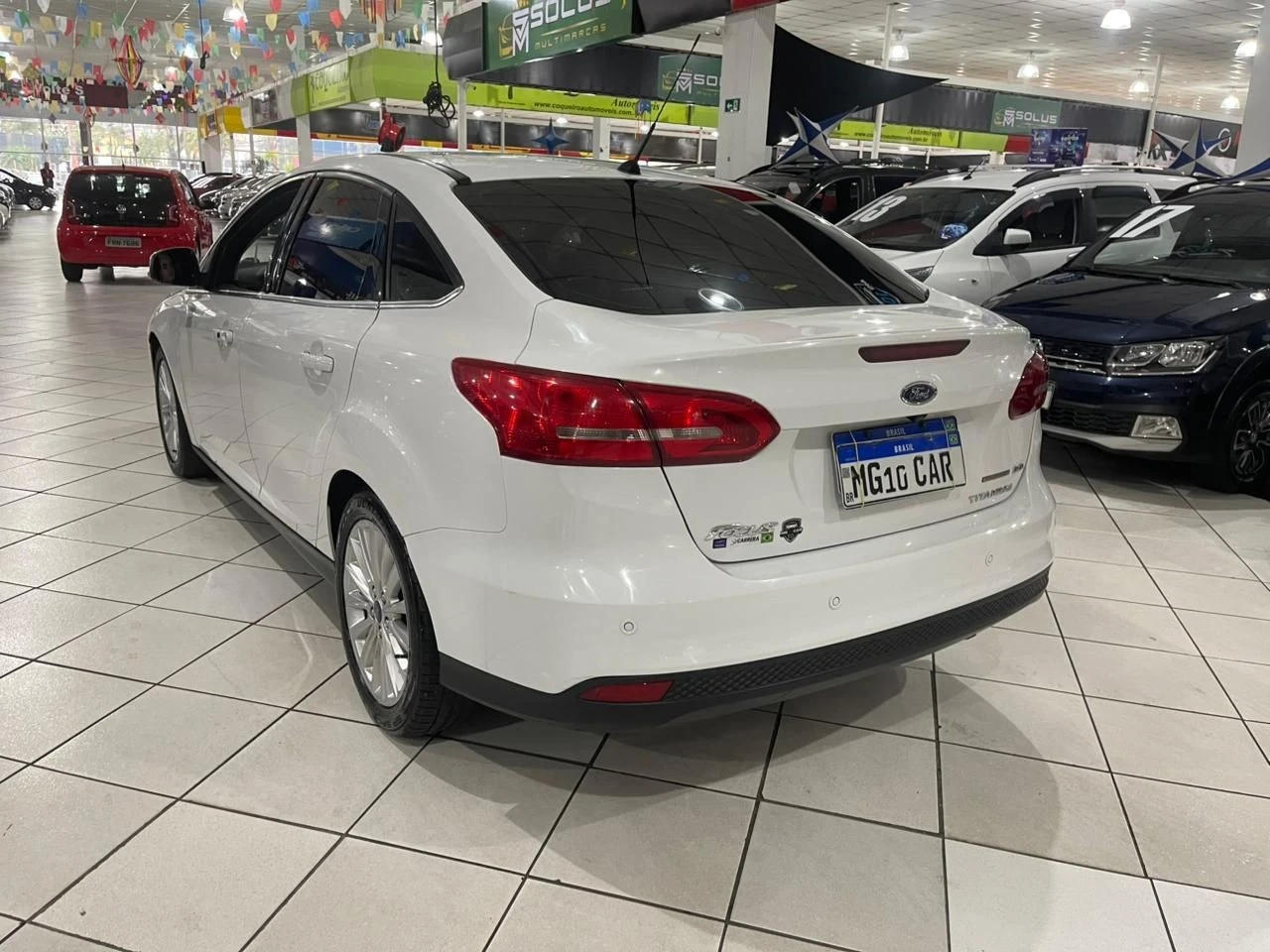 FOCUS 2.0 TITANIUM SEDAN 16V