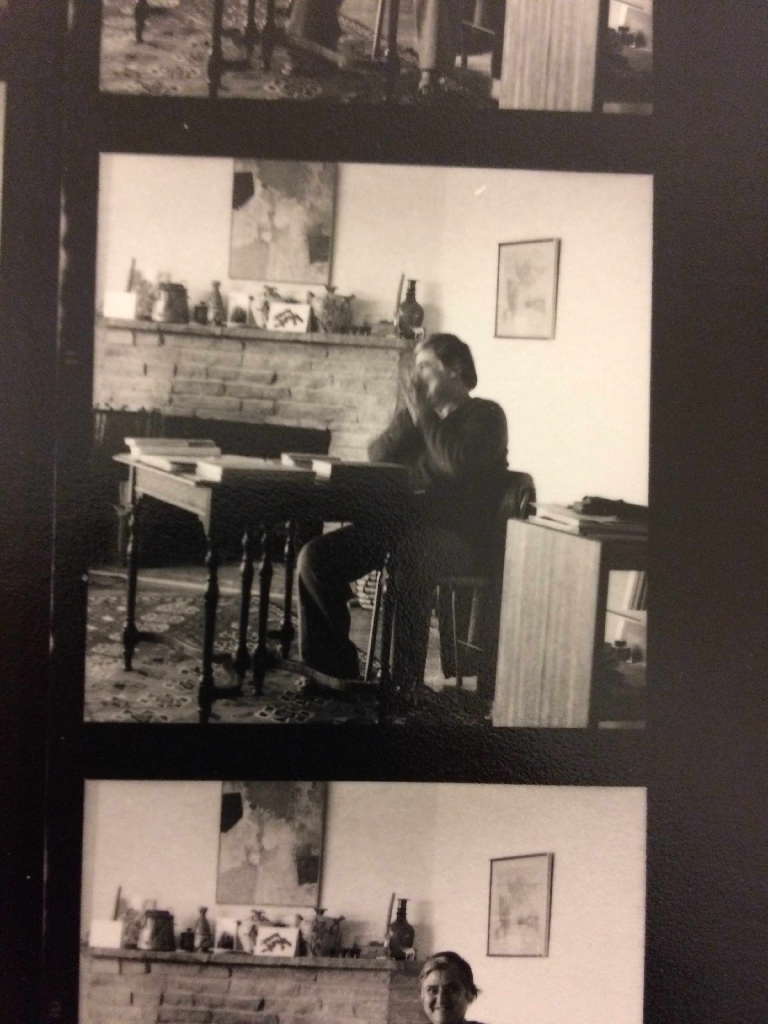 Photograph_of_Etel_Adnan_in_Sausalito_by_Simone_Fattal