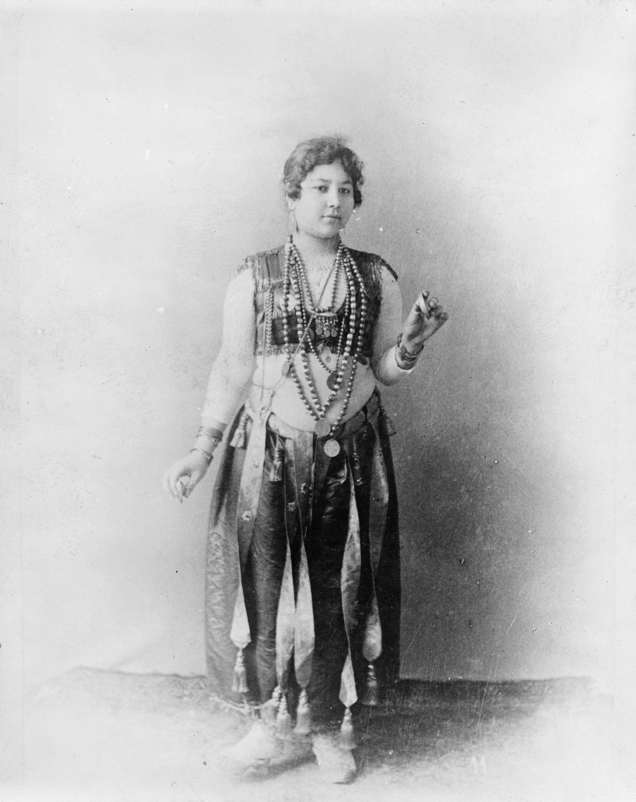 “Egyptian Dancer” from the World’s Columbian Exposition, Chicago, Illinois, 1892