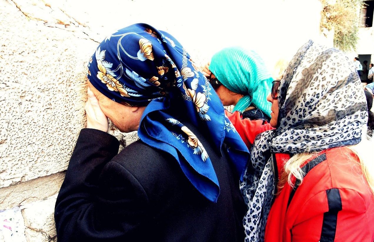 Women at the Wailing Wall in Jerusalem
