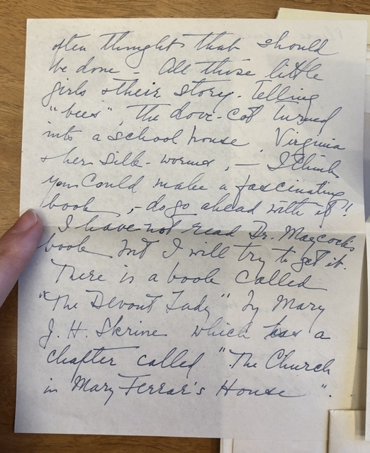 Photograph of a letter from Elsie Binns in Fanny Reed Hammond's scrapbooks