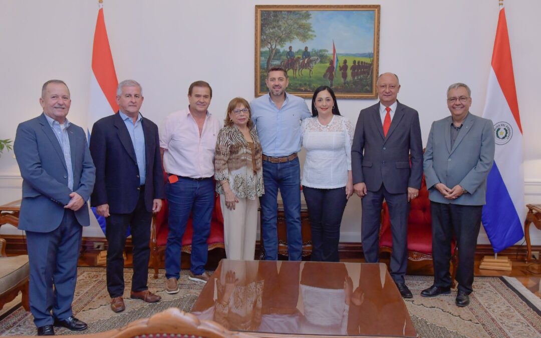 Pedro Alliana trabaja en conjunto con intendentes para llevar beneficios a sus distritos