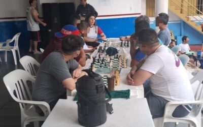 Ministerio de Justicia impulsa la práctica de ajedrez en la penitenciaría de Tacumbú