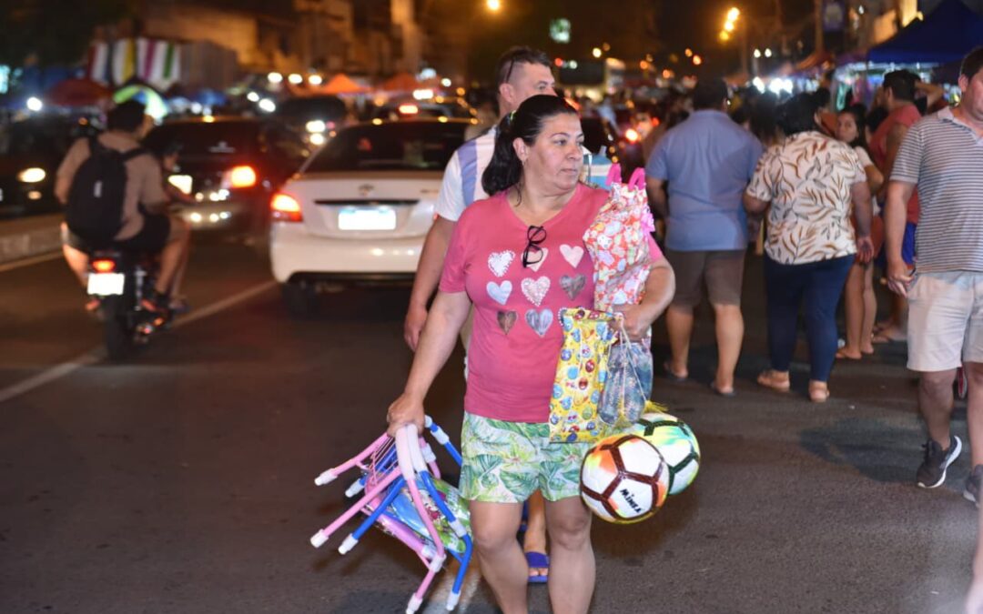 Magia e ilusión: Masiva movilización de compradores por Reyes Magos