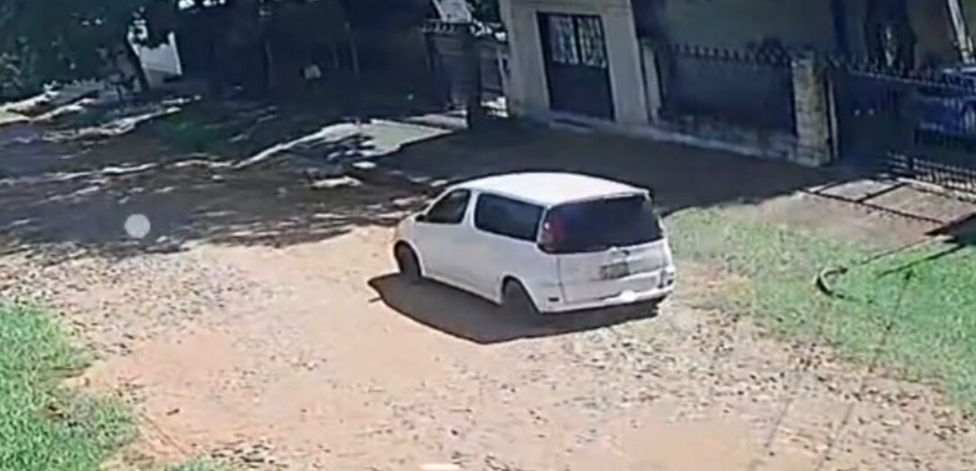 Ñemby: familia salió a almorzar y delincuentes vaciaron su vivienda