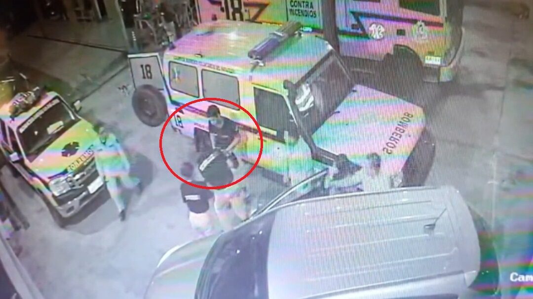 Bomberos salvan a niño que se atragantó con un chupetín en Limpio