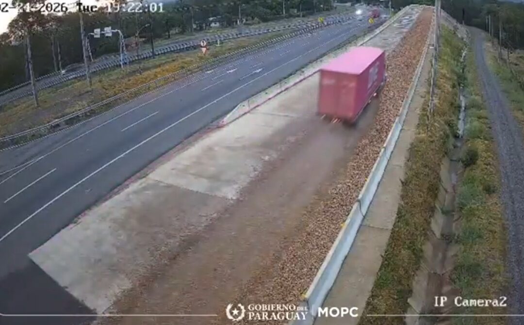 Rampa de frenado evita accidente: vehículo de gran porte quedó sin frenos