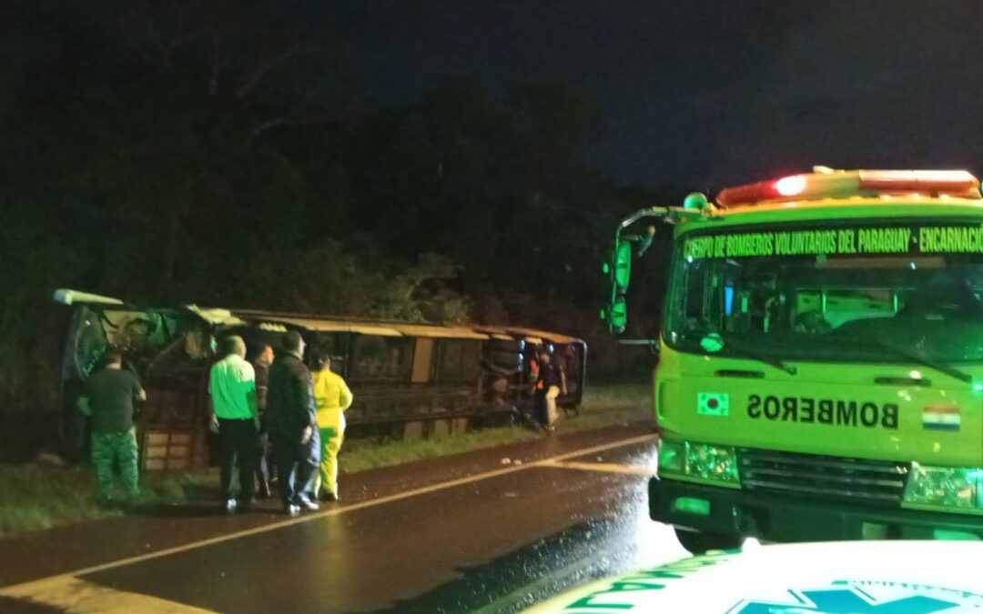 Triple choque en San Juan del Paraná deja un fallecido y varios heridos