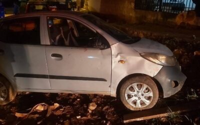 Conductor de plataforma resultó herido tras intento de asalto y vuelco de vehículo