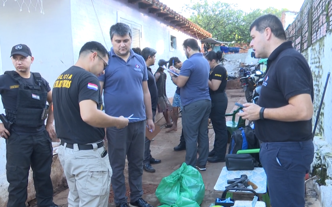 Desmantelan aguantadero de delincuentes y detienen a siete personas