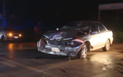 Adolescente habría provocado accidente para defender a su madre