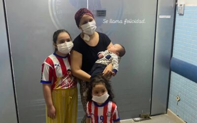 Joven madre con leucemia solicita ayuda para adquirir costoso fármaco