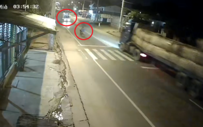 Motociclista muere tras chocar contra camión repartidor en San Lorenzo