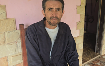 Sin identidad hace décadas: hombre afirma que fue abandonado y solicita para su cédula