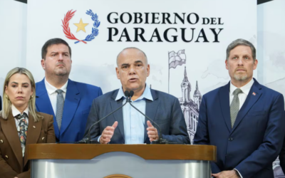 Senador Hernán Rivas solicita permiso por tiempo indefinido