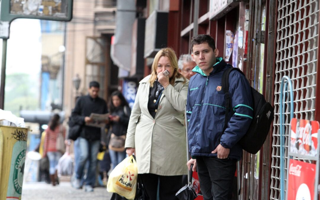 Meteorología anuncia ingreso de un frente frío con mínimas de 16 °C