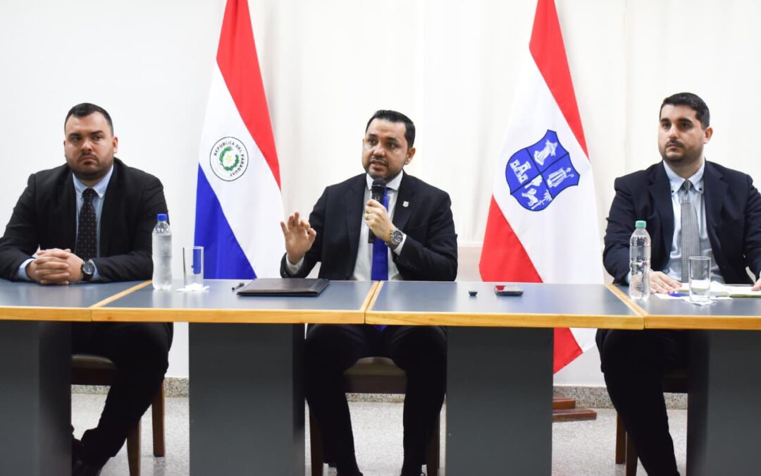 Luis Bello anuncia pago de deudas por bonos y reordenamiento financiero