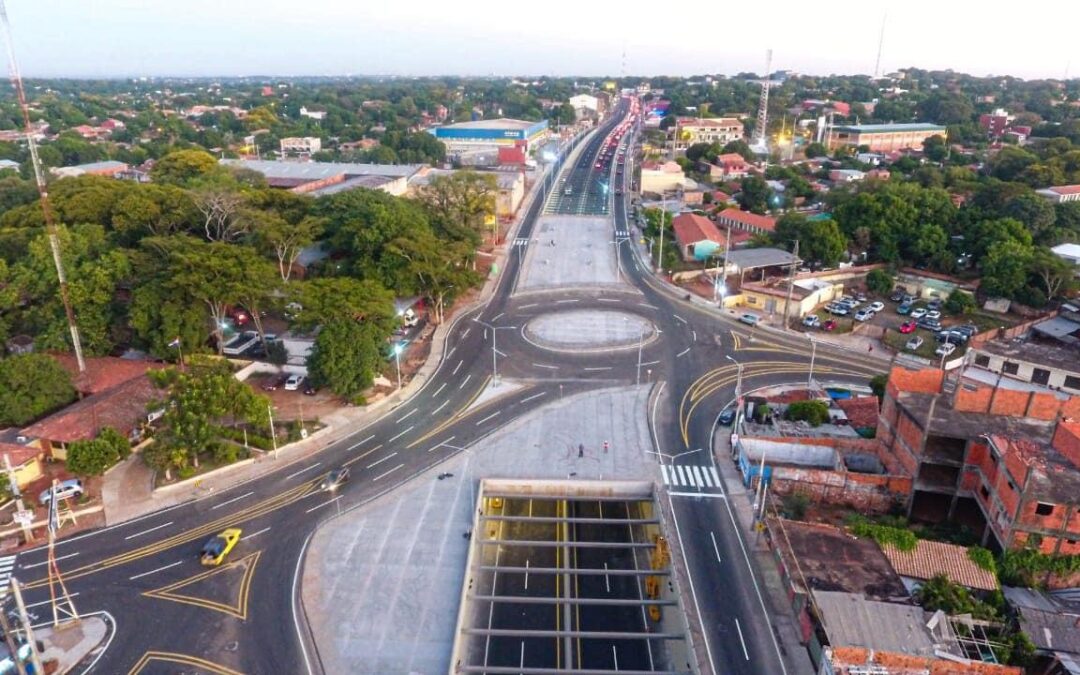 Instan al uso correcto de rotondas: ¿Quién tiene la preferencia?