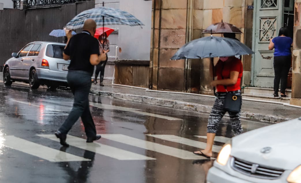 Meteorología pronostica un domingo cálido e inestable
