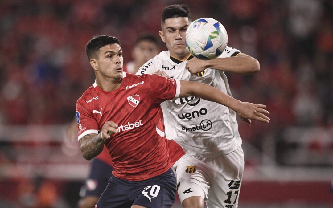Guaraní cedió la punta y perdió el invicto ante Independiente de Avellaneda