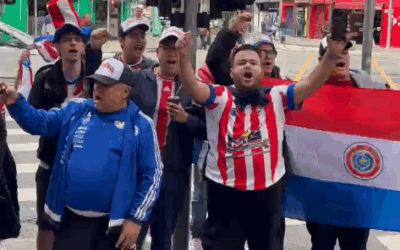 Miles de paraguayos apoyan a la Albirroja en suelo brasileño