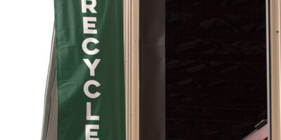 A sign saying "recycle"