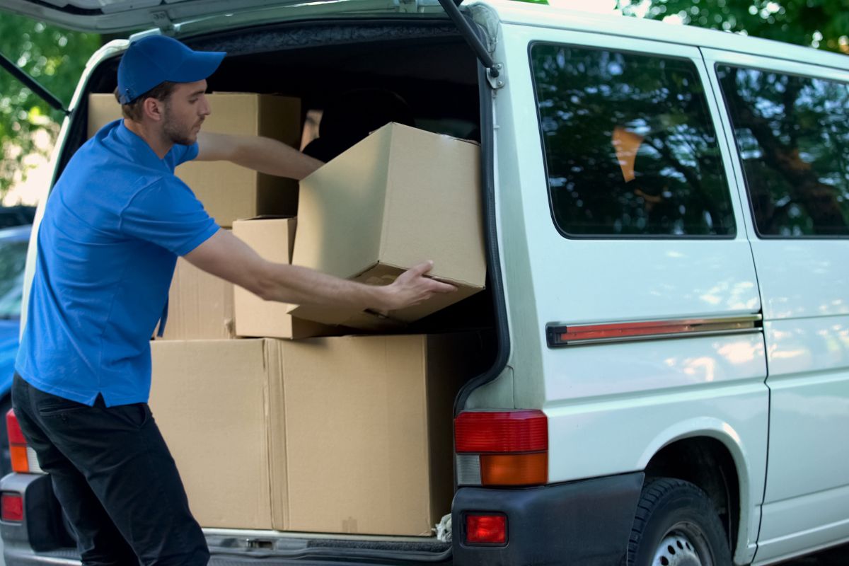   Spring hill moving company         