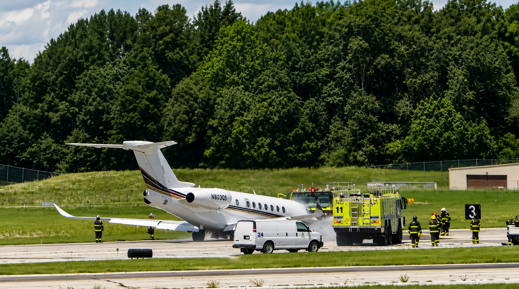 NetJets Citation Longitude Lands Without Nose Gear at Akron-Canton Airport After Landing Gear Failure