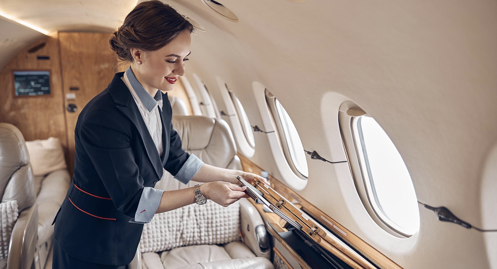 The Best U.S. Bases for Contract VVIP Flight Attendant Work