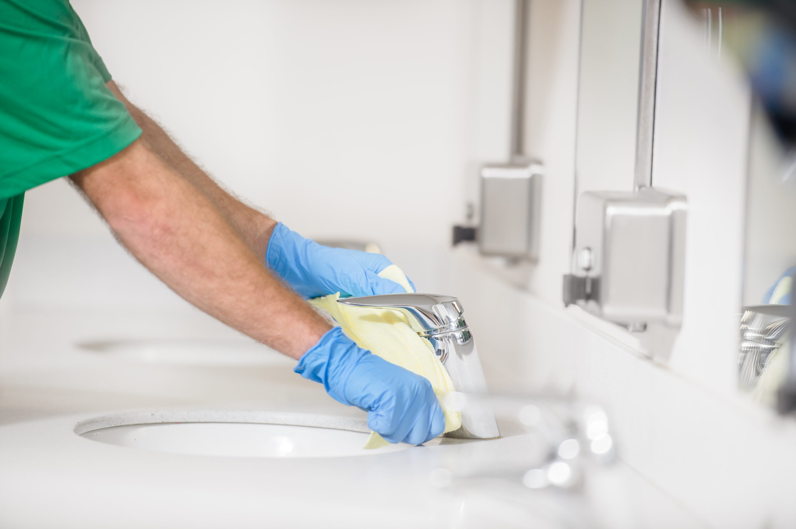 professional utilizing Janitorial Cleaning tips