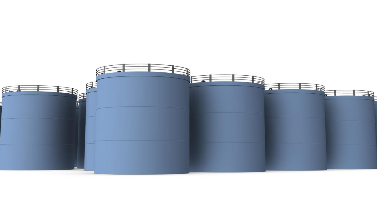How much does a 10 000 gallon water tank cost?