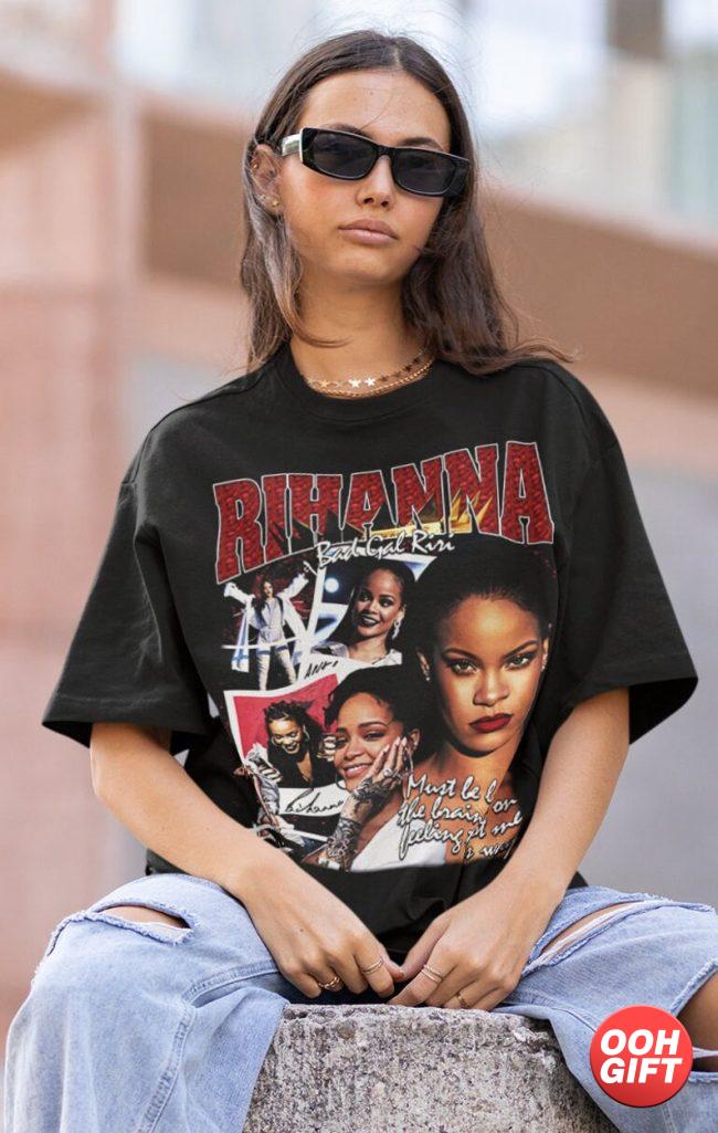 RIHANNA HIPHOP TShirt  Riri Rihanna Badgal Sweatshirt Vintage image 1