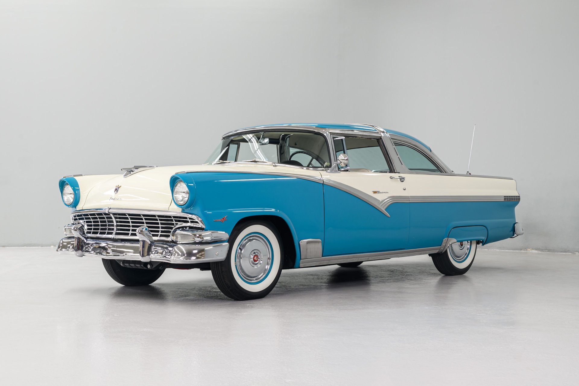 Why do so many people like the 1956 Ford Fairlane 2-door Club Victoria ...