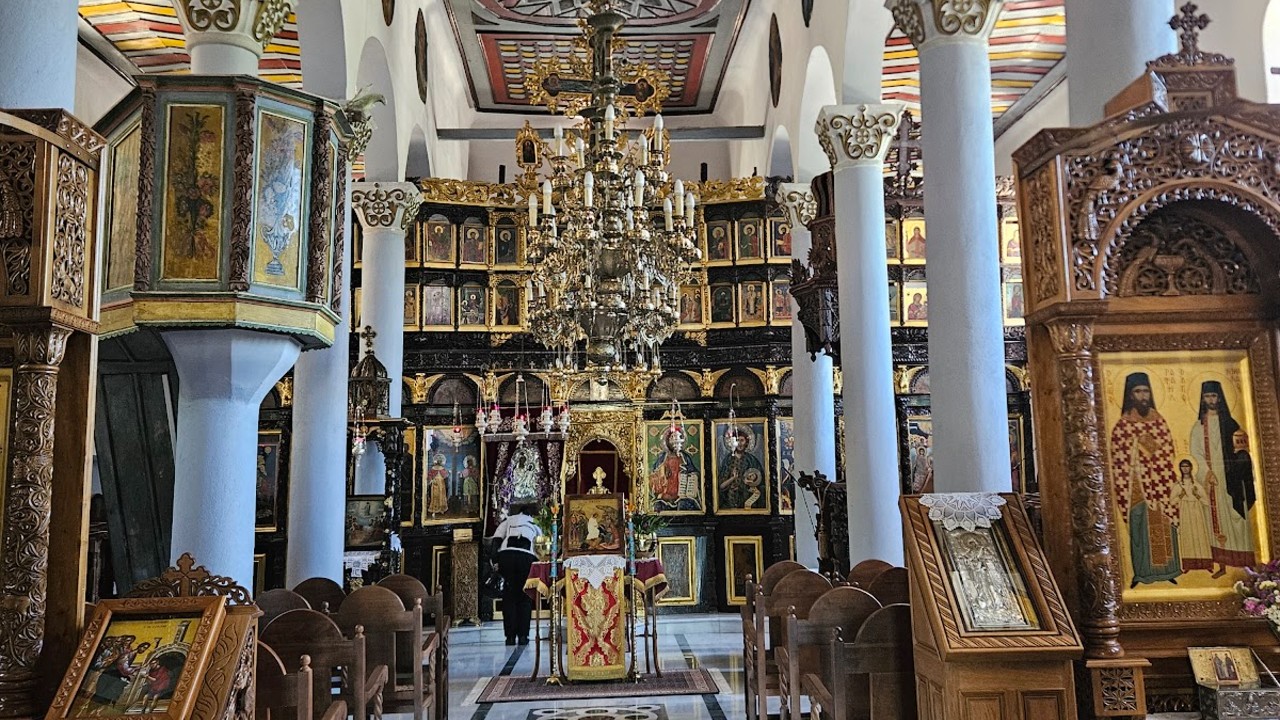 Ἱερὸ Προσκύνημα Μεγάλης Παναγίας - Image 2