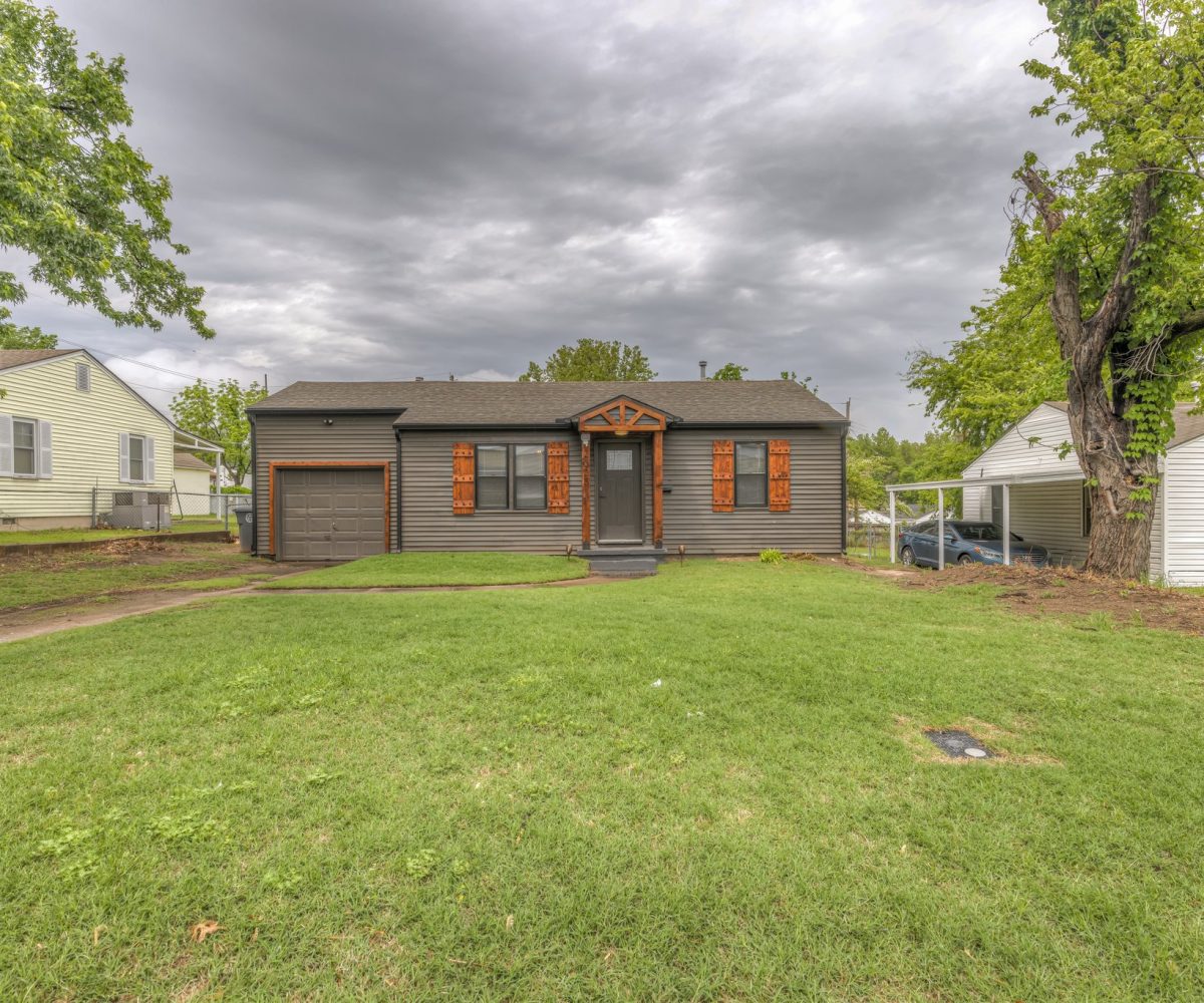Exterior of furnished home in Tulsa, OK.
