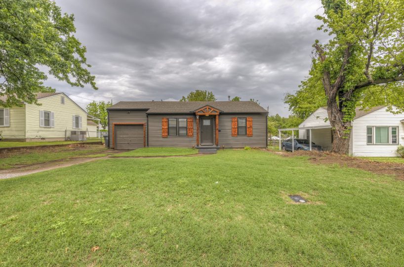 Exterior of furnished home in Tulsa, OK.