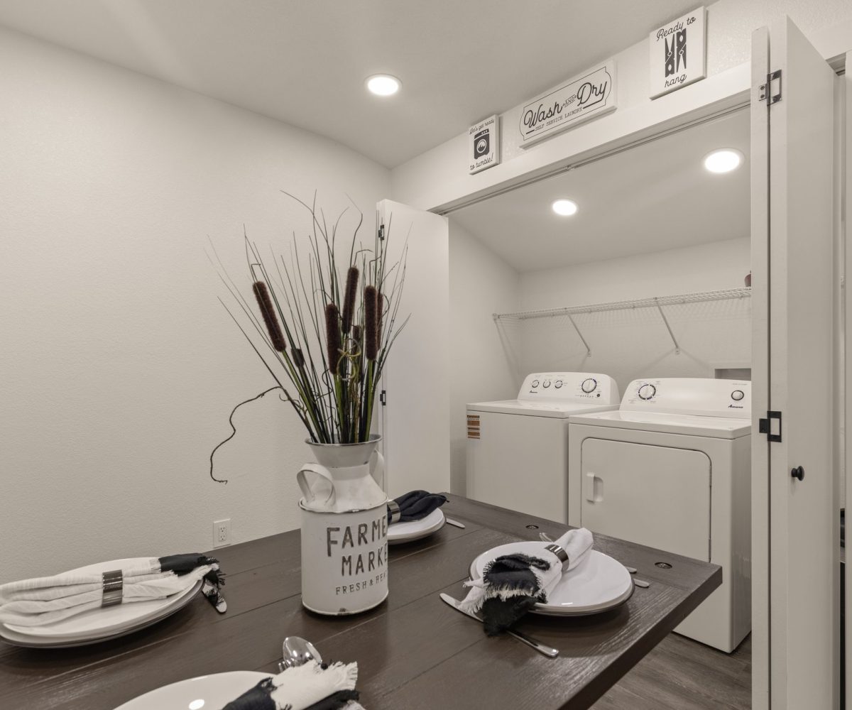 Washer & dryer in furnished home in Tulsa, OK.