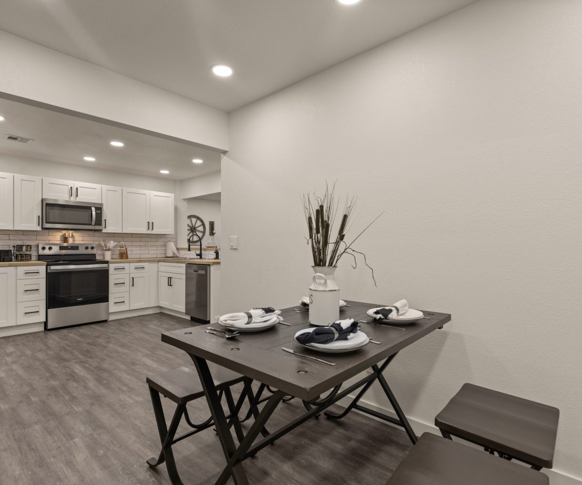 Dining area in furnished home in Tulsa, OK.