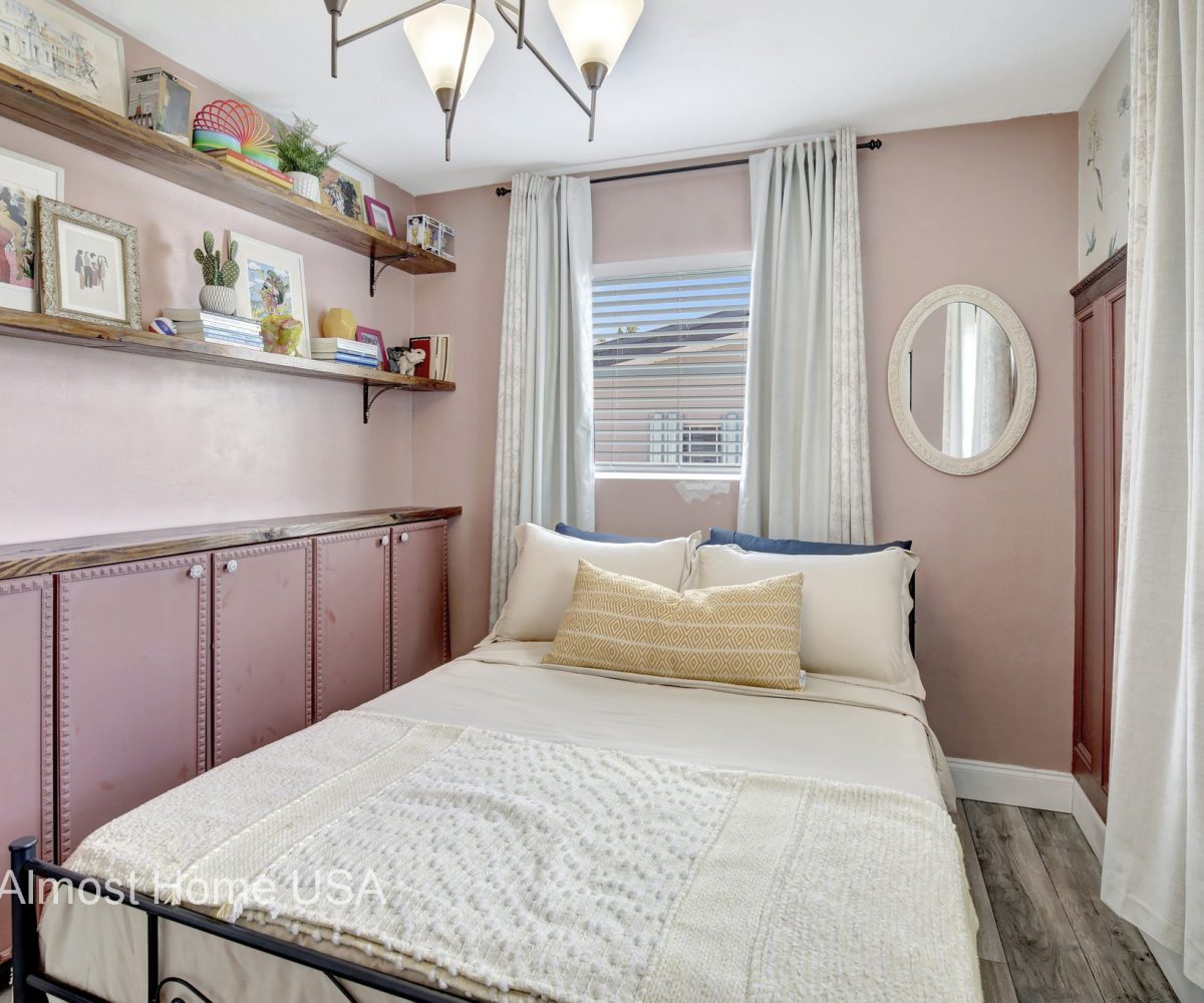 Fully outfitted third bedroom with twin bed in furnished home located in Miami, FL.