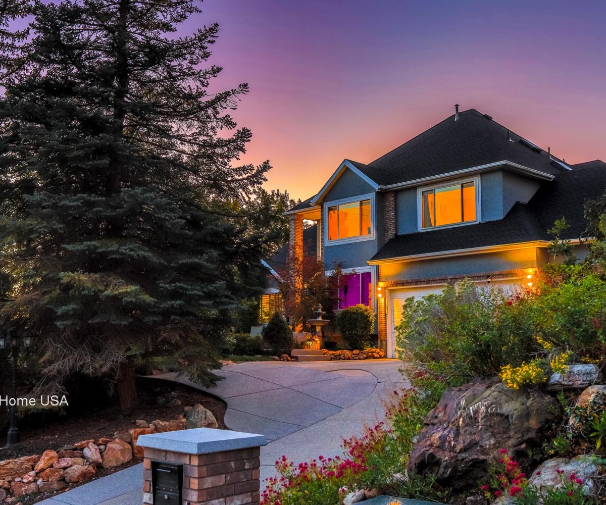 Front exterior of furnished 5 bedroom home in Holladay, UT.
