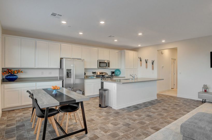 Modern fully equipped kitchen in furnished townhome located in Henderson, NV.