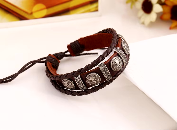 Skull Vintage Style Leather Bracelet - Image 3