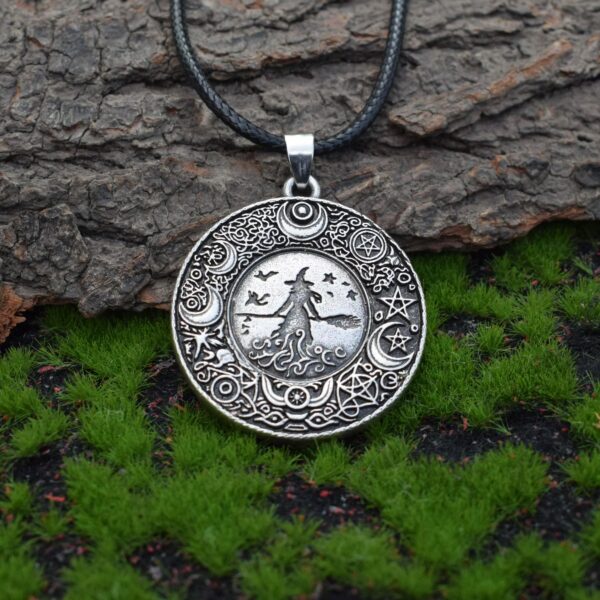 Witch Wiccan Necklace $7.95 Wicca Pentagram Crescent Moon