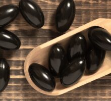 Astaxanthin supplements to lower cholesterol