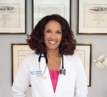 Dr. Robynne Chutkan describes the best way to manage your heartburn