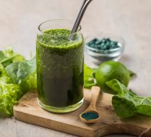 glass of juice of green leafy vegetables