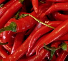 Fresh chili peppers rich in capsaicin