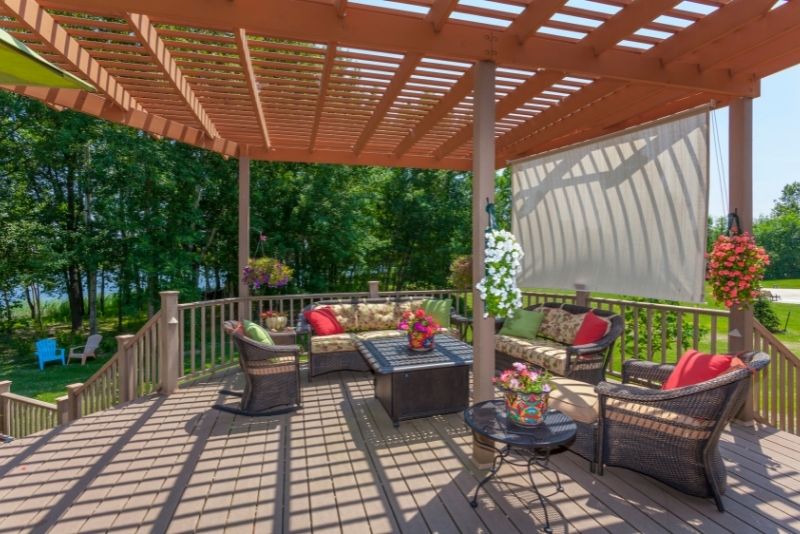 allen and roth curved pergola