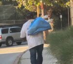 Rudest man caught carrying 2 geese in trash bag with their legs tied Rudest man caught carrying 2 geese in trash bag with their legs tied